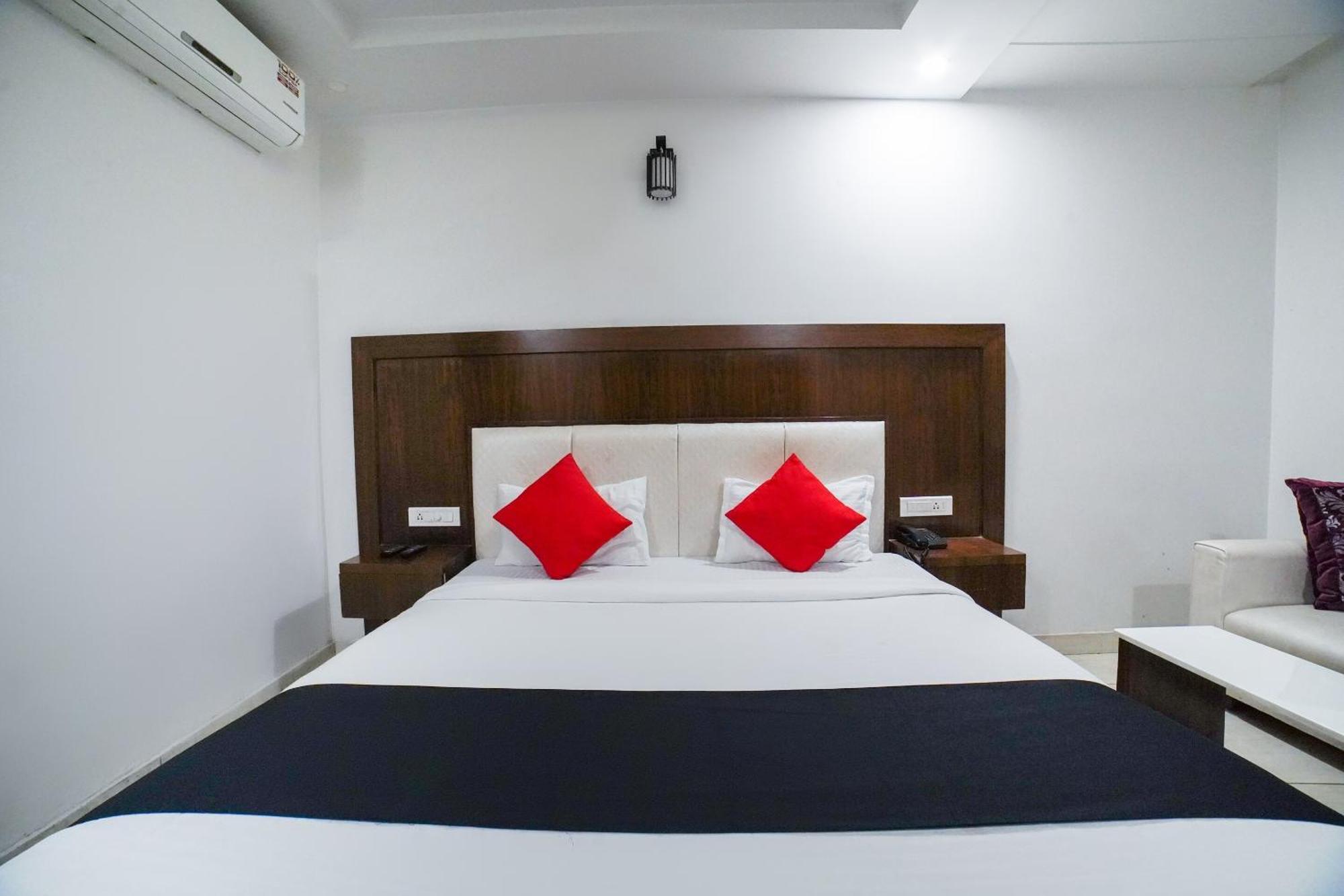 Collection O Prem Ratna Otel Dehradun Dış mekan fotoğraf