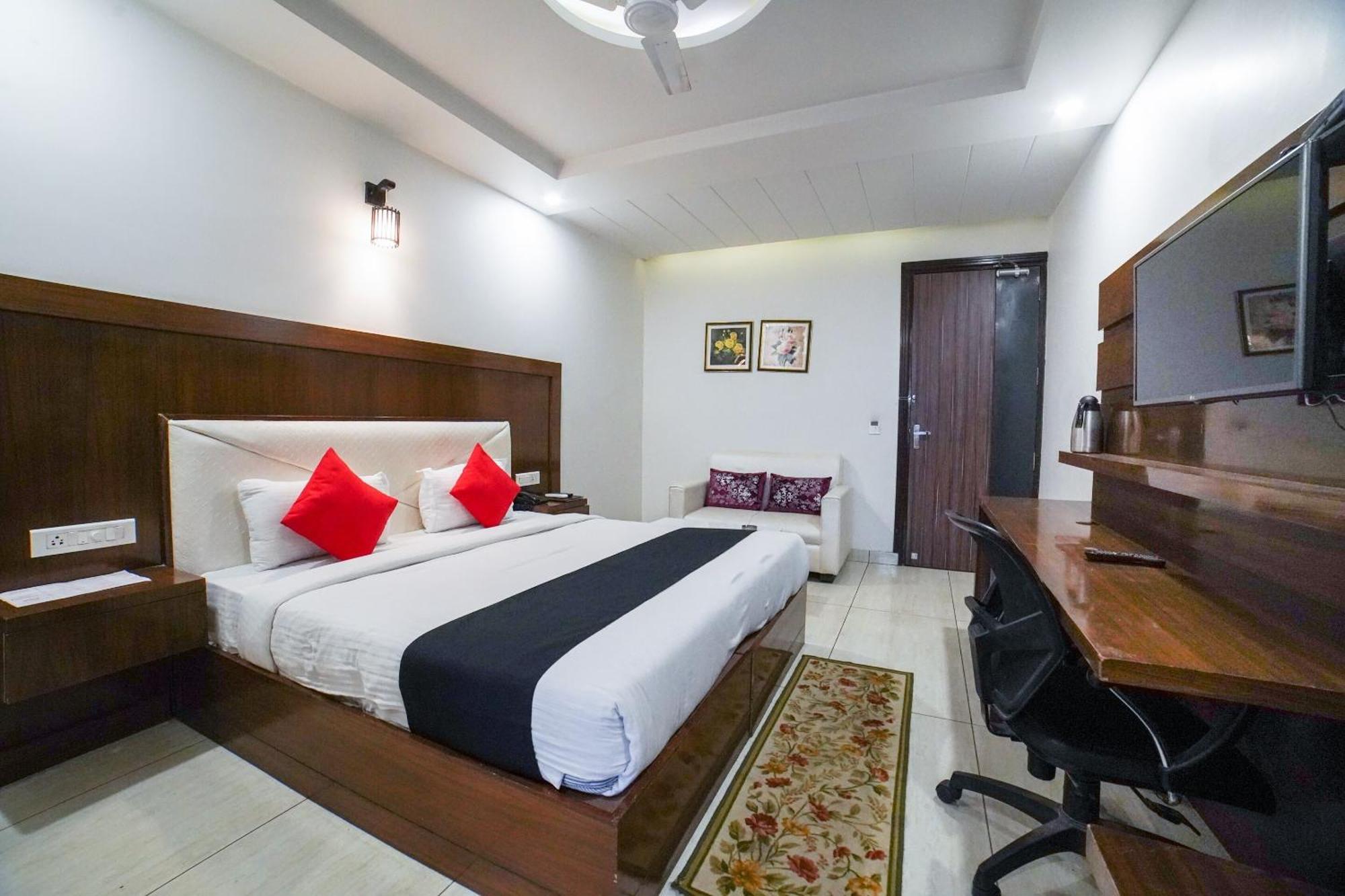 Collection O Prem Ratna Otel Dehradun Dış mekan fotoğraf