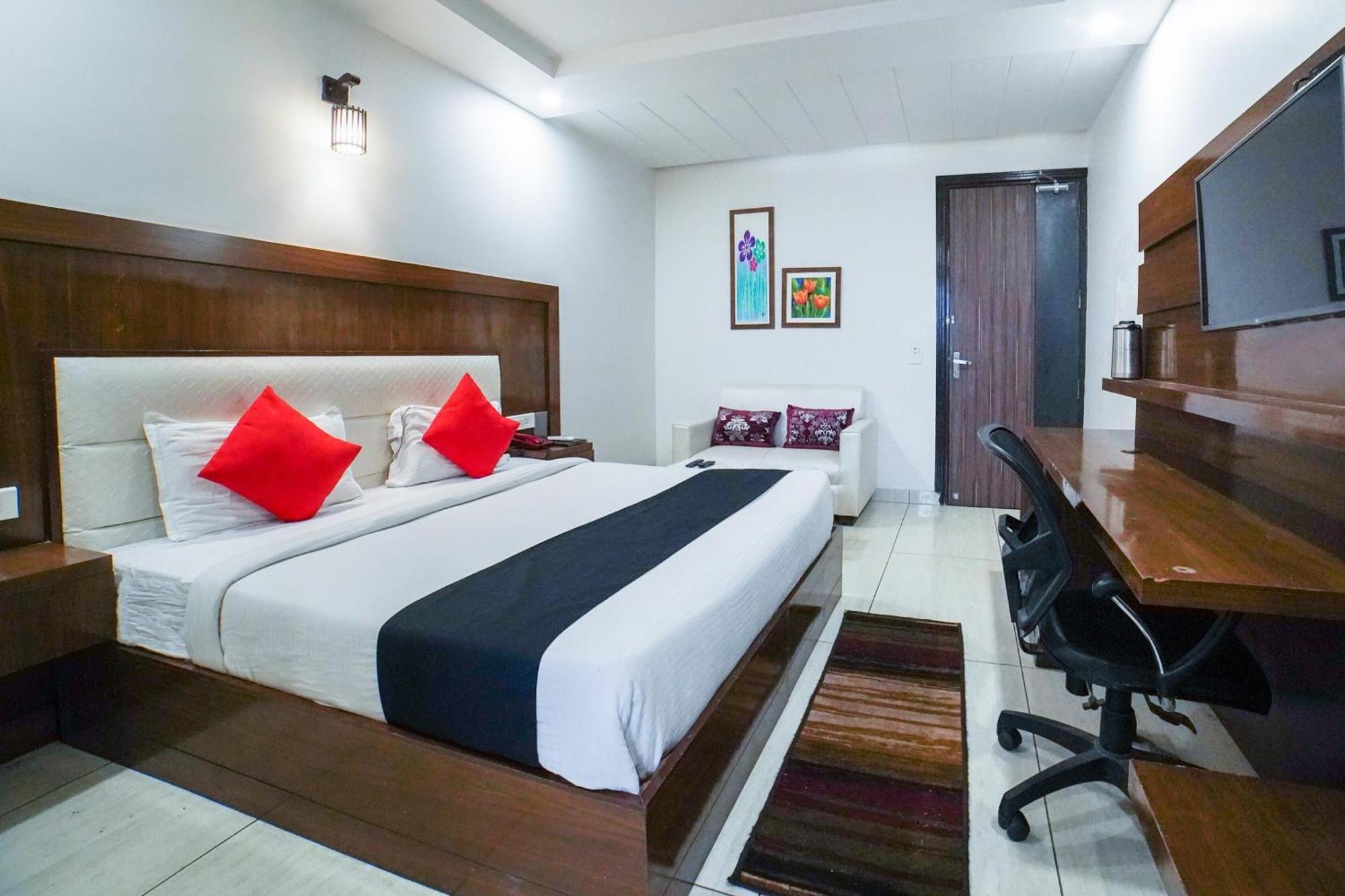 Collection O Prem Ratna Otel Dehradun Dış mekan fotoğraf