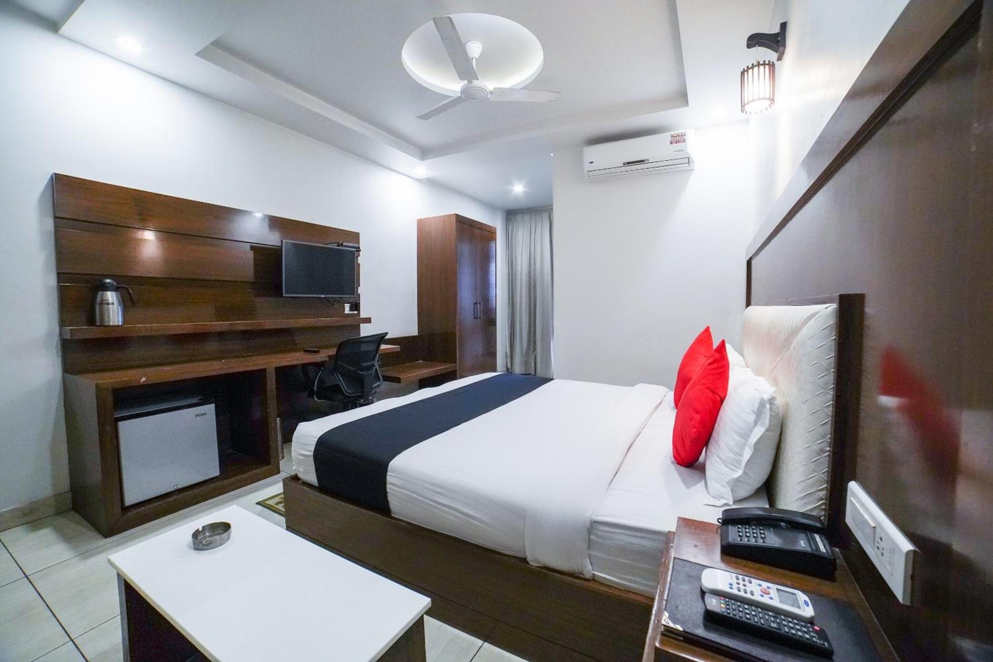 Collection O Prem Ratna Otel Dehradun Dış mekan fotoğraf