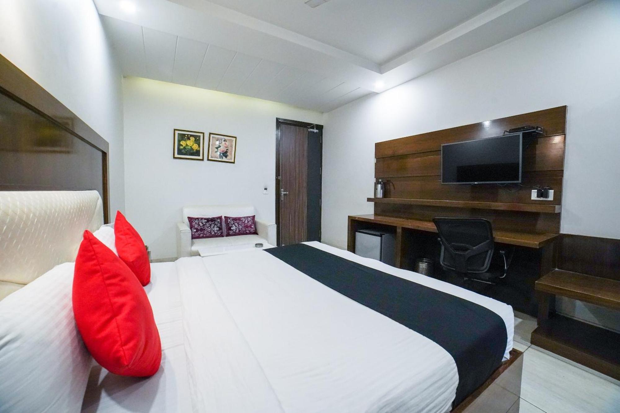 Collection O Prem Ratna Otel Dehradun Dış mekan fotoğraf